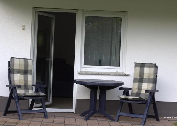 47 Qm Mit Terrasse Und Gartennutzung *