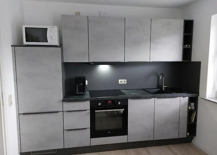 47 Qm Mit Terrasse Und Gartennutzung *