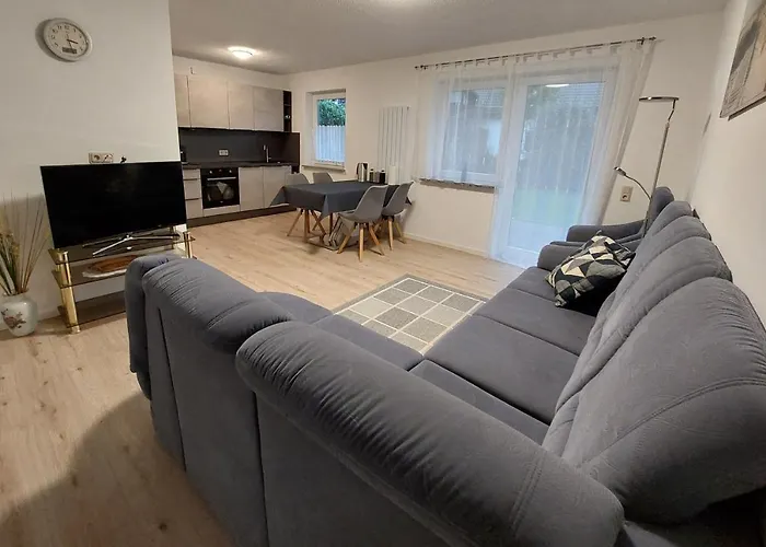 47 Qm Mit Terrasse Und Gartennutzung *